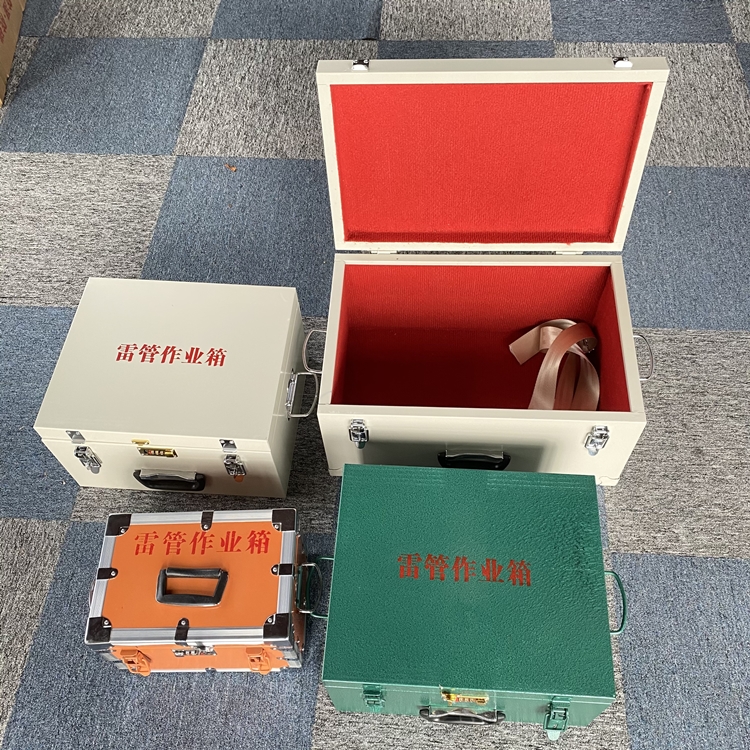 卡若爆破工程作业箱如何选择？玻璃钢与传统材质的全面对比